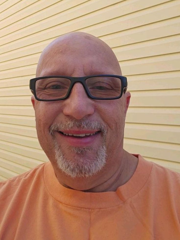 <strong>Mark L.</strong>